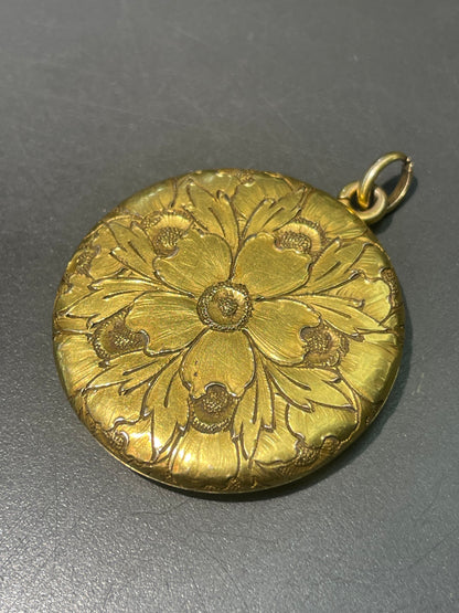 Art Nouveau 14K Yellow Gold Flower Locket Pendant