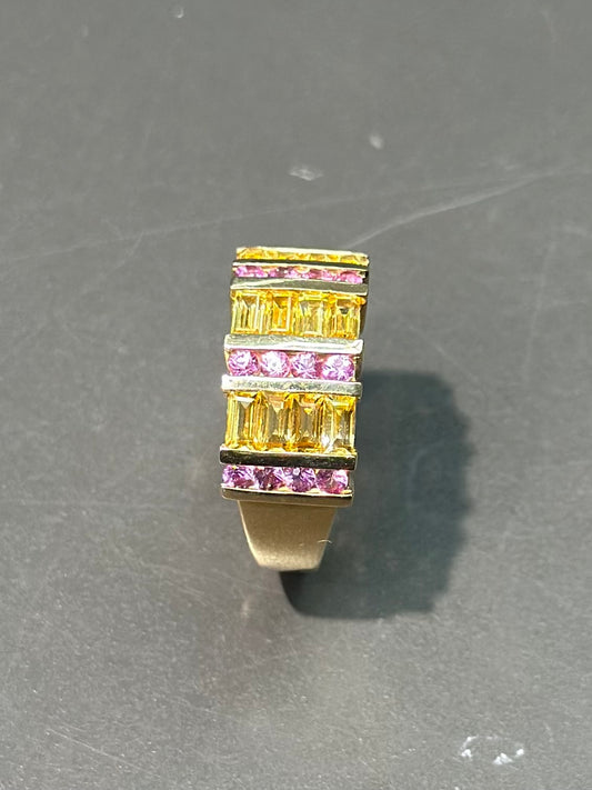 14K 金黄色和粉红色蓝宝石戒指