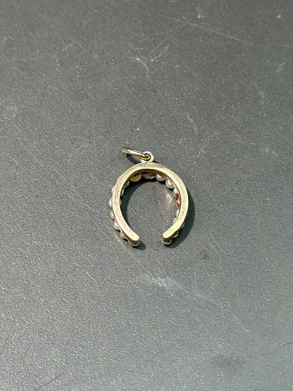 新艺术风格 14K 金珍珠马蹄吊坠
