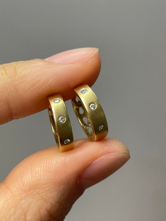14K Gold Diamond Hoop Earring