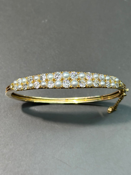 Bracelet victorien en or 15 carats avec perles d'eau salée naturelles et diamants