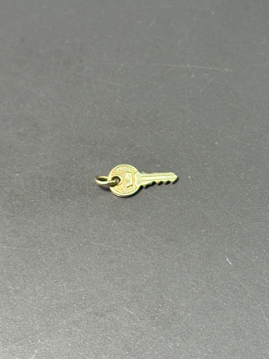 复古 14K 金迷你钥匙吊饰