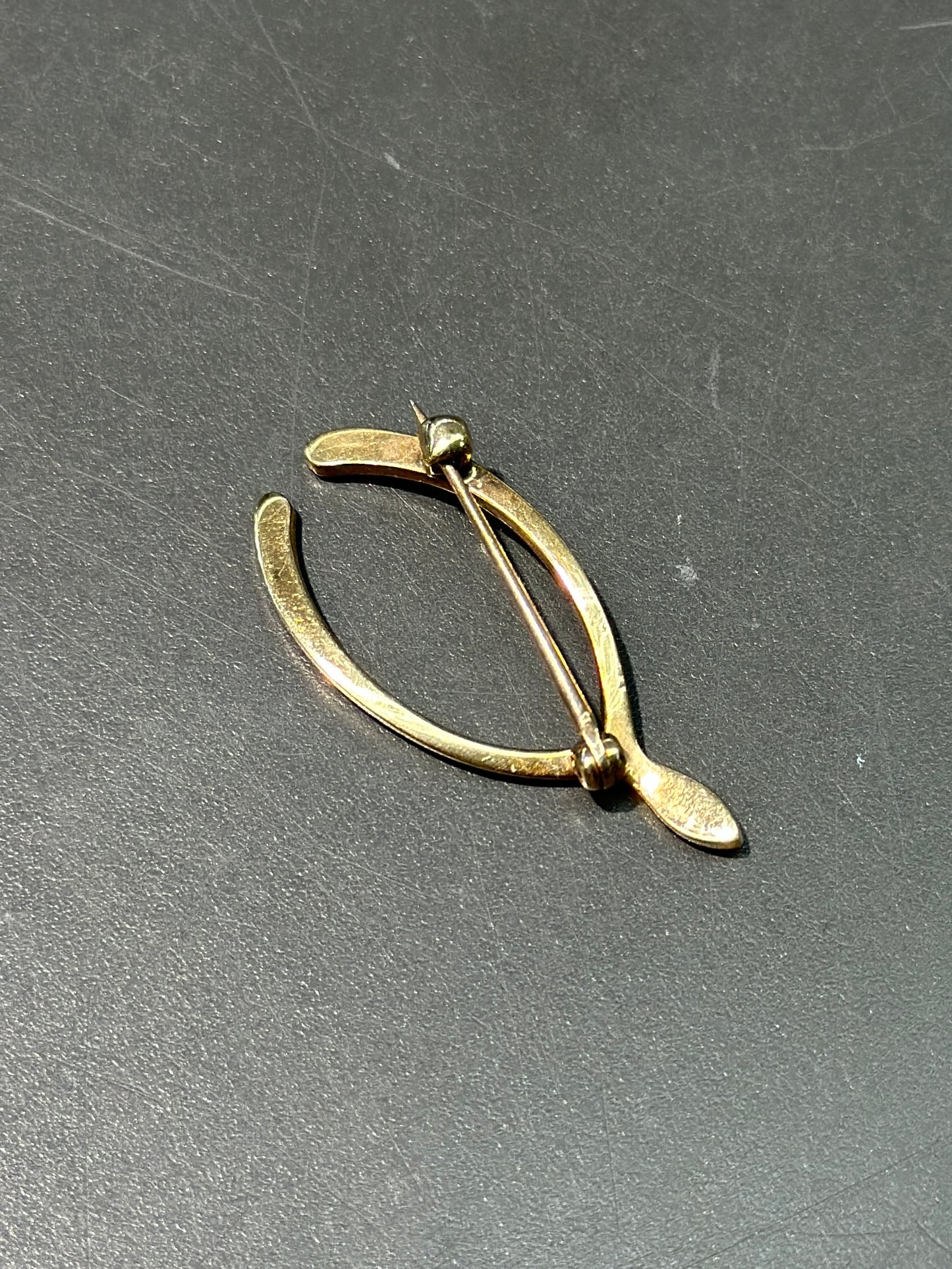 古董 14K 金种子珍珠许愿骨胸针