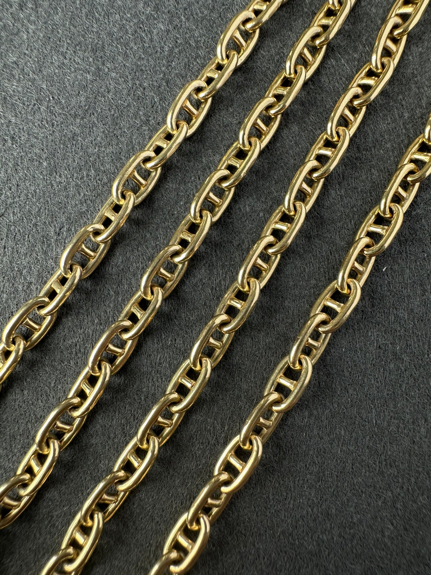 14K Gold 4.3 mm Solid Rounded Mariner Chain Necklace