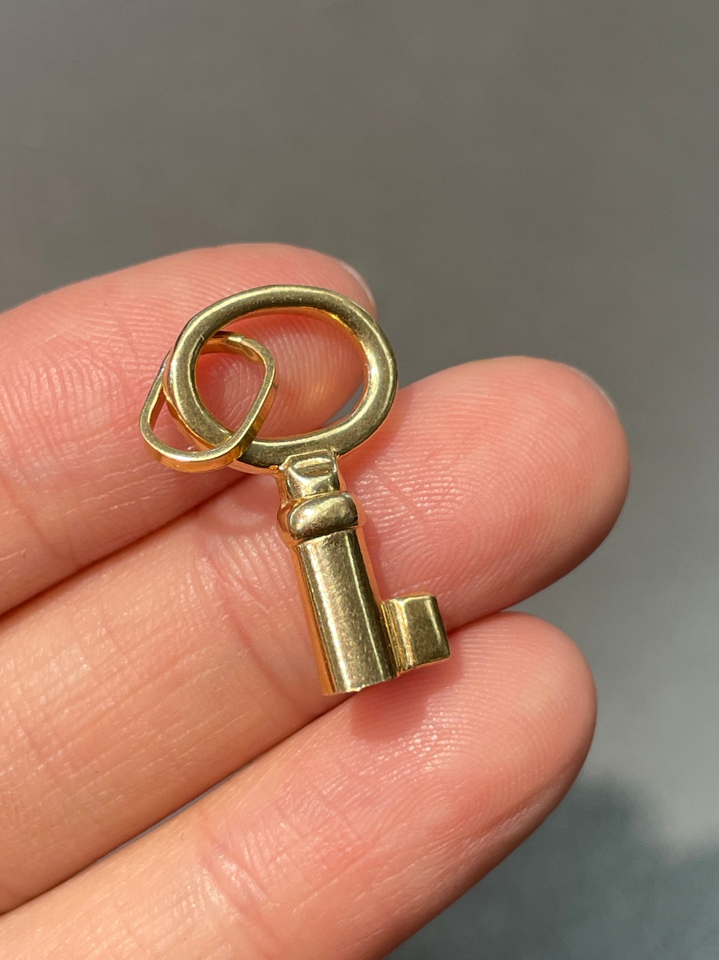 Vintage 18K Yellow Gold Mey Pendant Charm