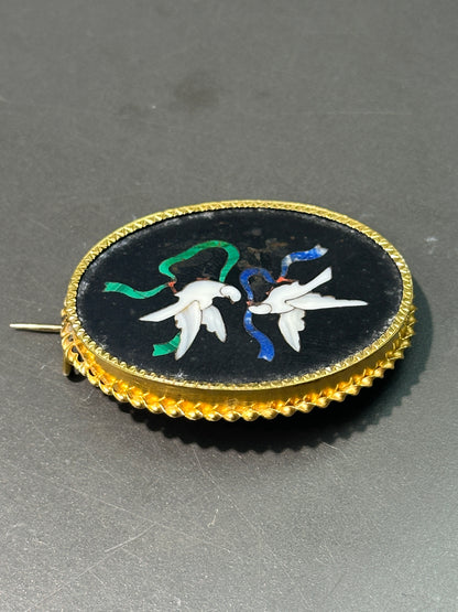 古董法国 18K 黄金鸽子丝带 Pietra Dura 胸针