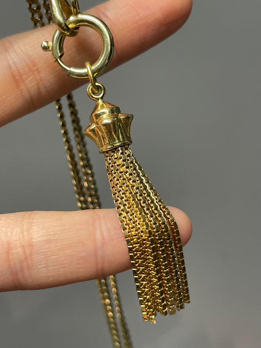 Vintage 18K Yellow Gold Tassel Pendant