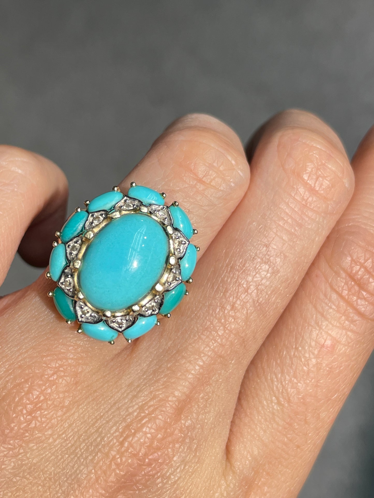 Vintage 14K Gold Turquoise Diamond Cluster Halo Ring