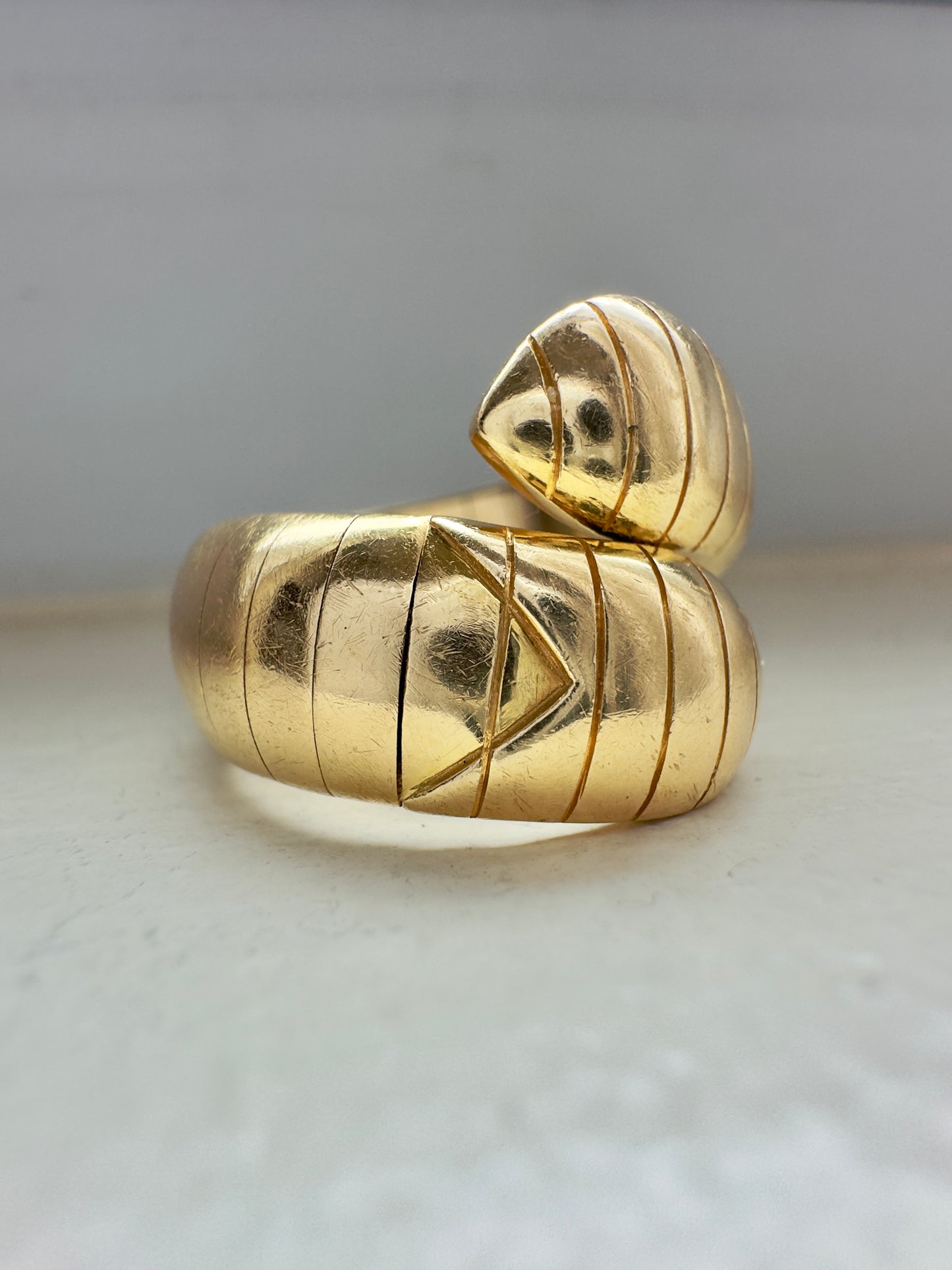 Vintage Chaumet 18K Gold Bypass Ring SZ 6.5