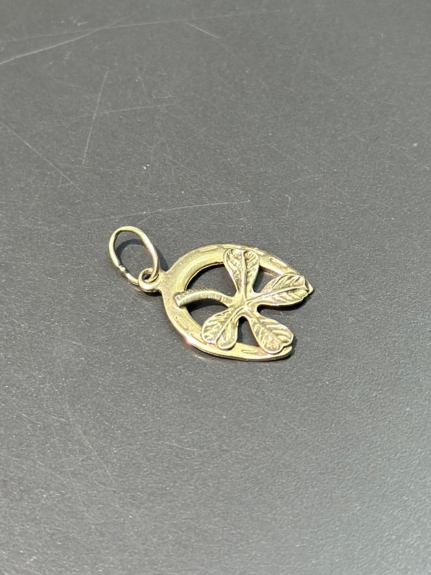 复古 14K 金马蹄三叶草吊饰