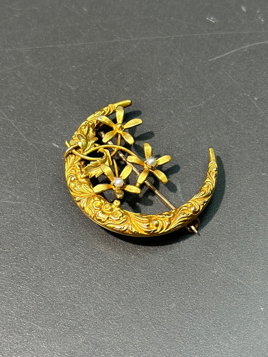 Art Nouveau 10K Gold Motif Crescent Floral Brooch