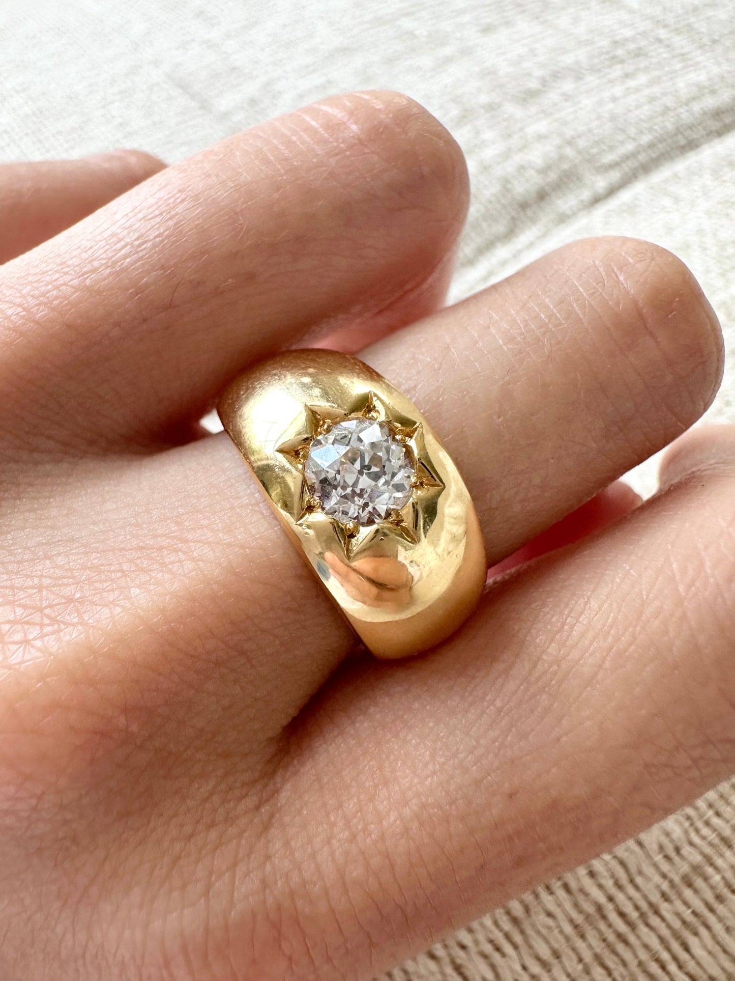 14K Gold Diamond Starburst Ring