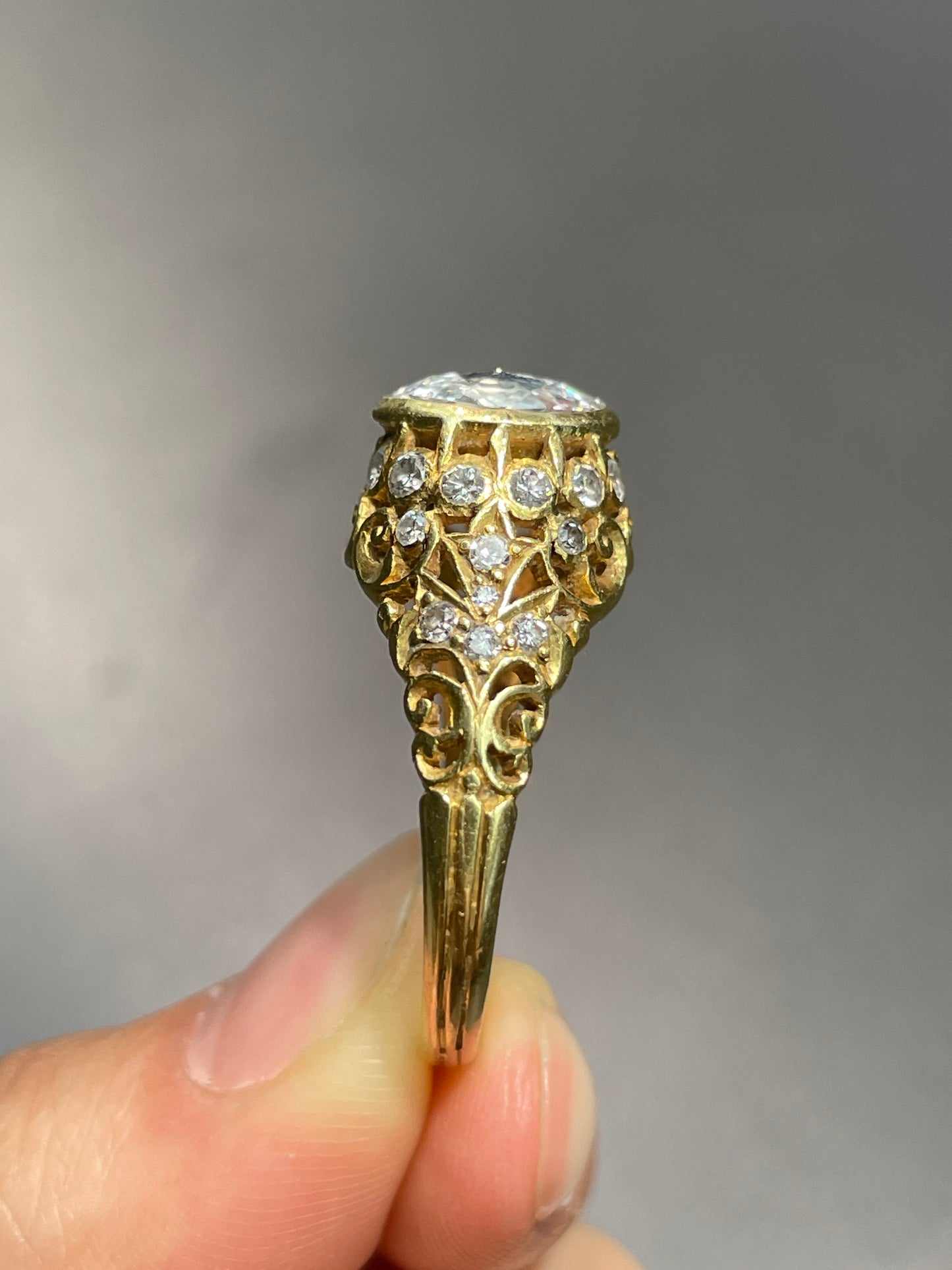 Antique 18K Gold 1.0 CTW Rose Cut Marquise Cut Diamond Ring