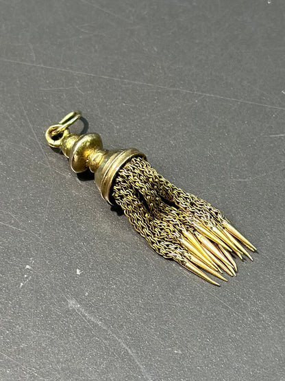 维多利亚风格 14K 金尖刺流苏吊坠