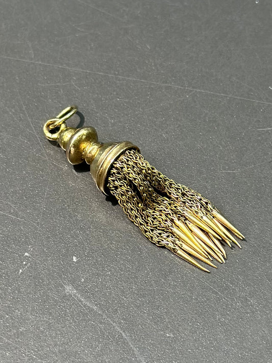 维多利亚风格 14K 金尖刺流苏吊坠