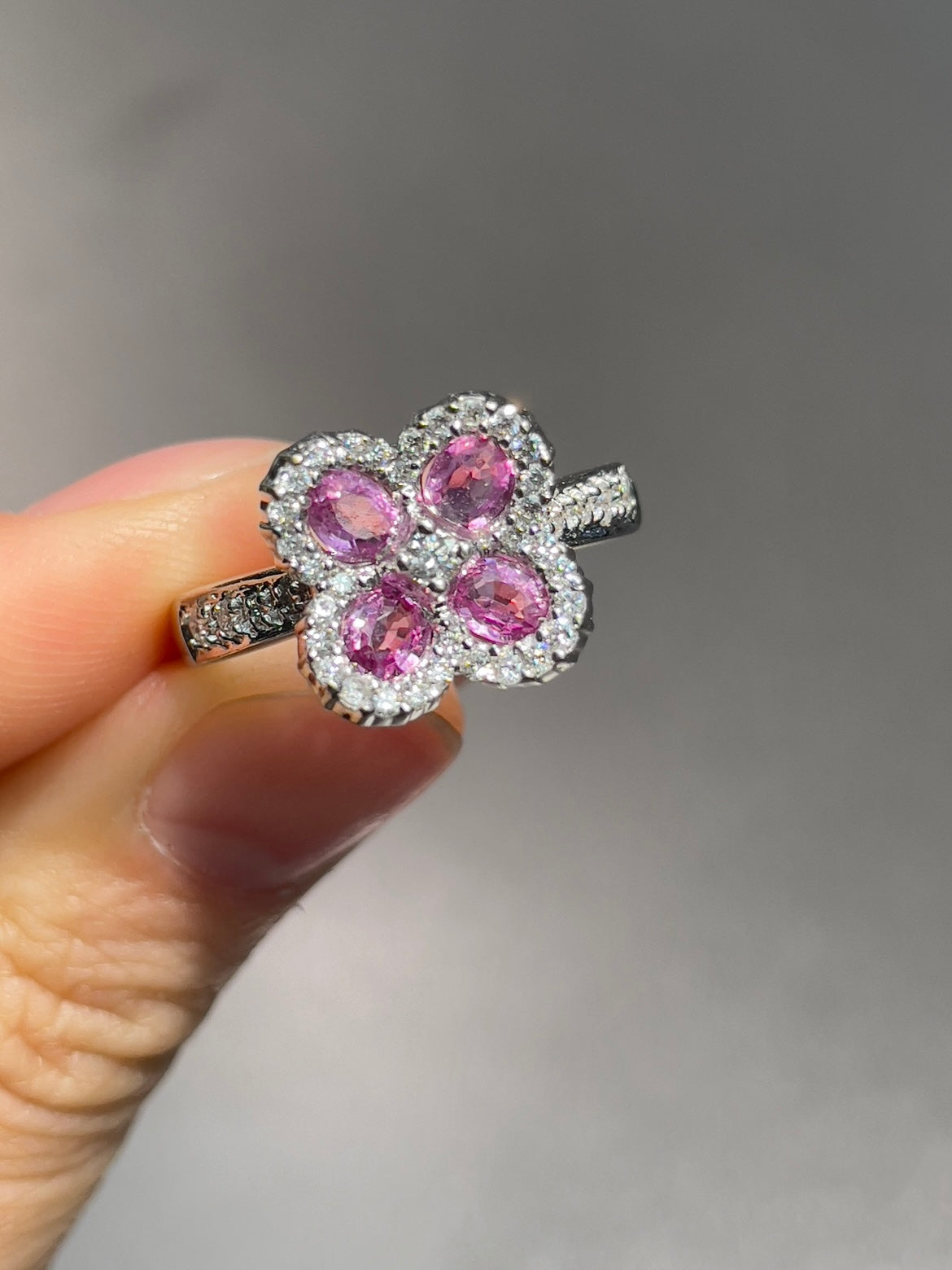 18K Gold Pink Sapphire Diamond Flower Ring
