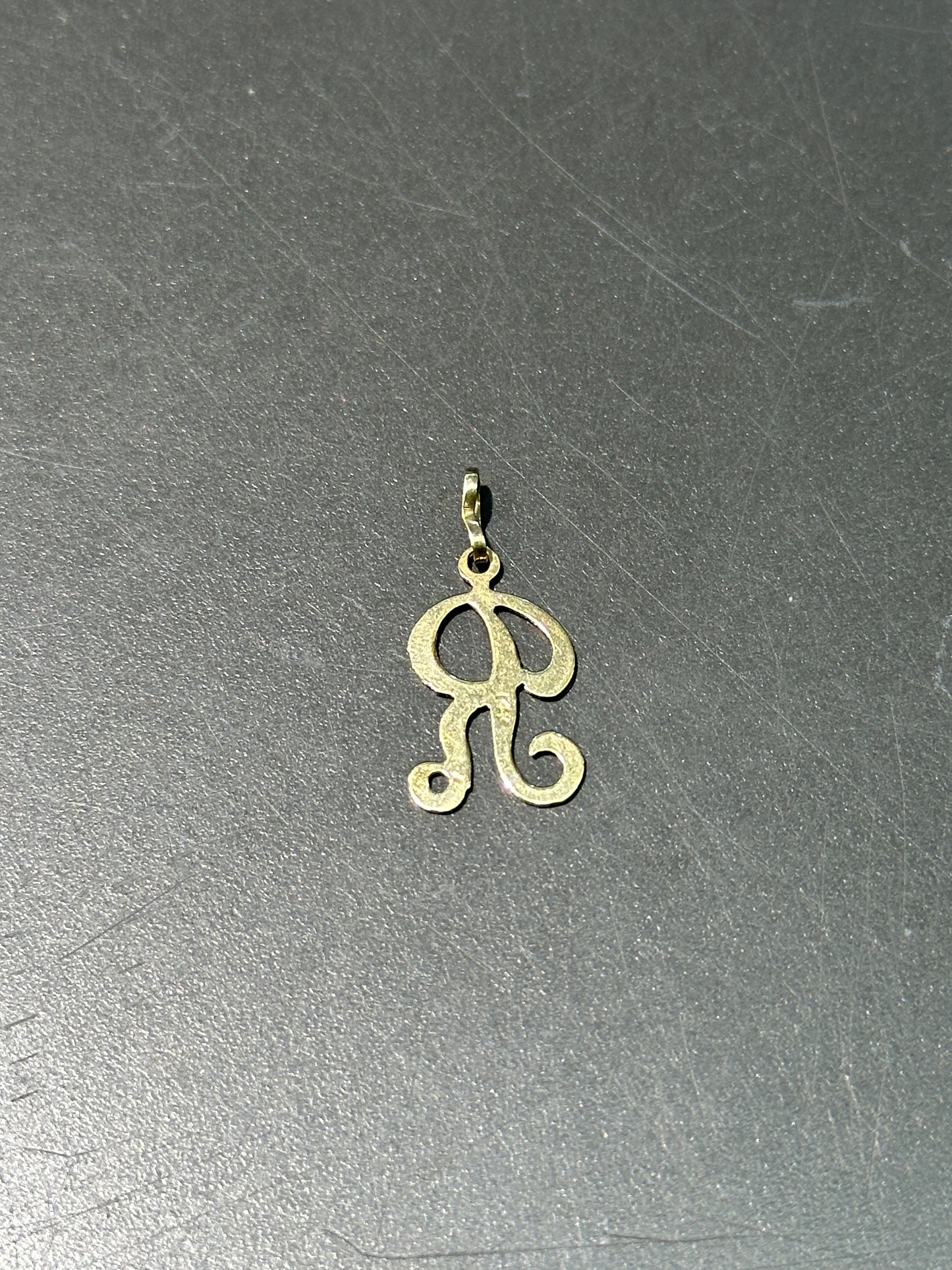 Vintage 14K Gold Letter R Charm