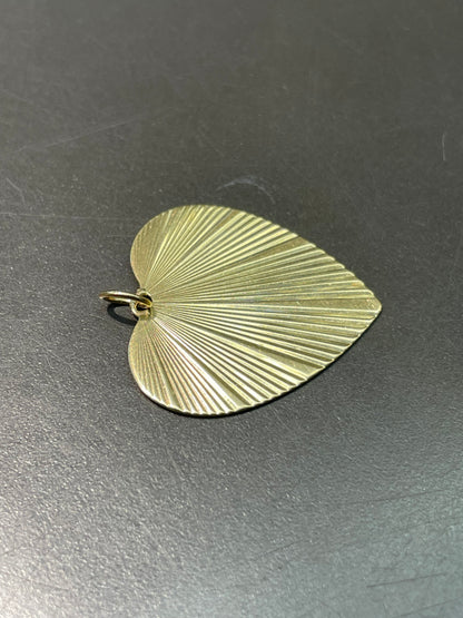 Vintage 14K Yellow Gold Engine Turned Heart Pendant