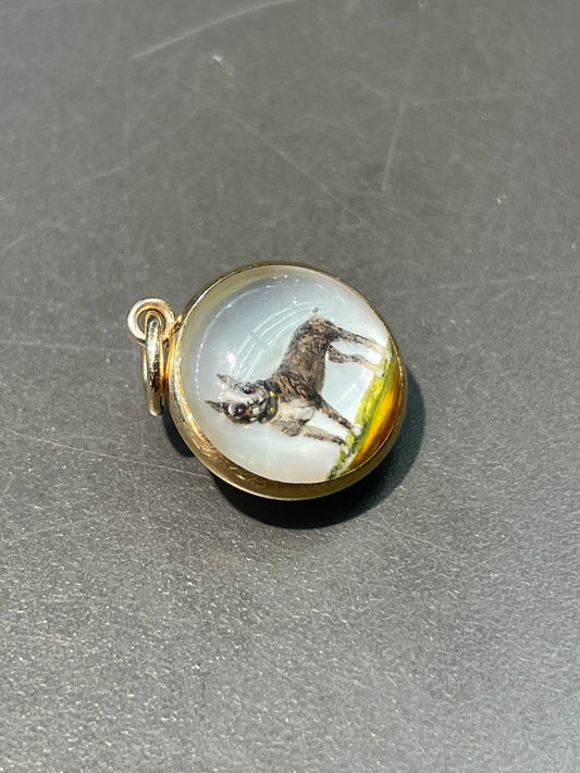 古董 14K 金反向彩绘埃塞克斯水晶“斗牛犬”吊坠饰品