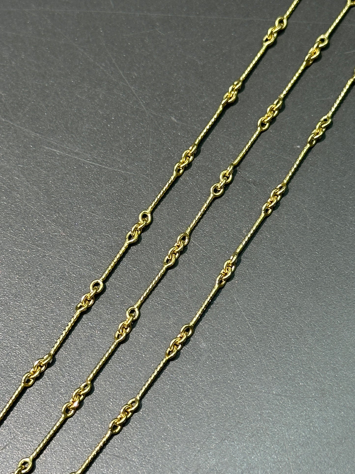 14K Gold Twisted Bar Link Chain Necklace