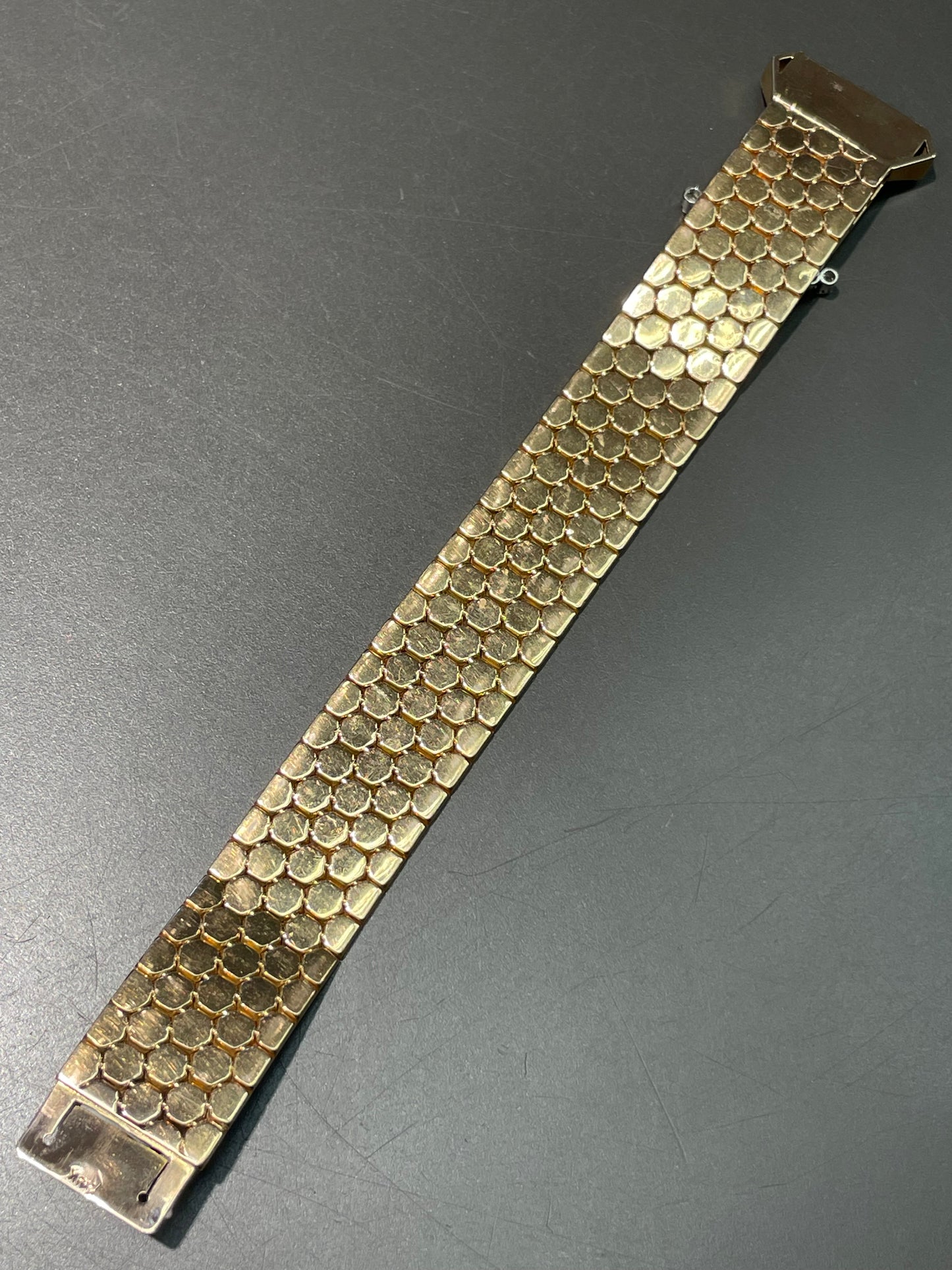 Retro 18K Yellow Gold 1.07 CTW Diamond Buckle Belt Bracelet