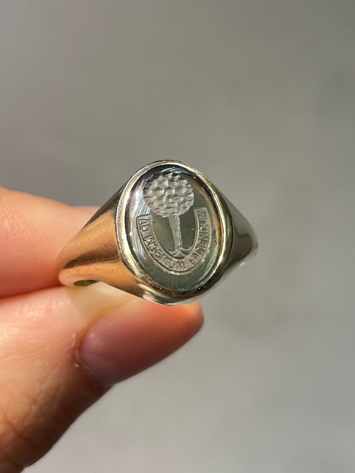 Vintage 10K Gold Intaglio Signet Ring