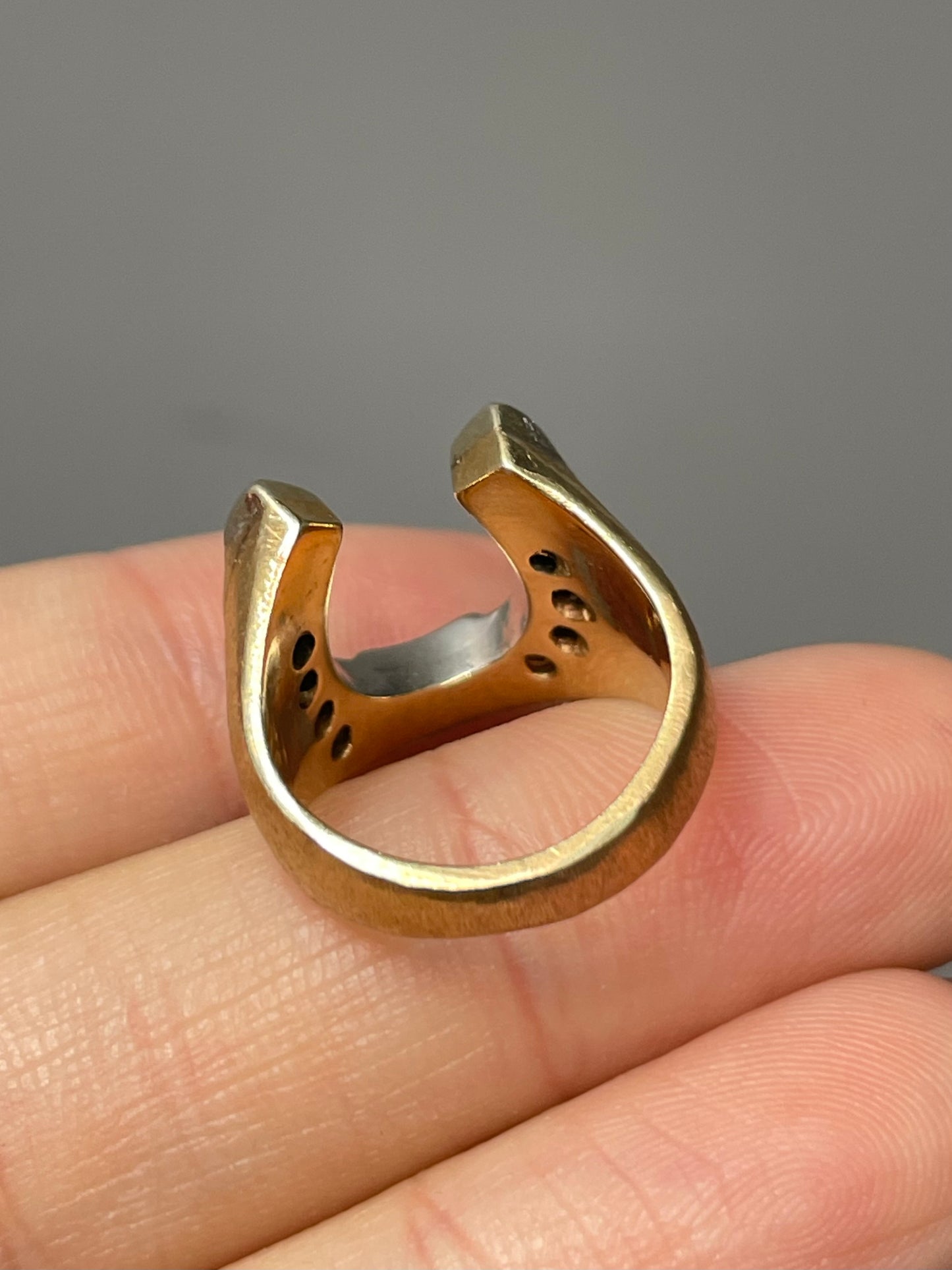 Vintage 14K Yellow Gold 0.32 CTW Diamond Horseshoe Ring