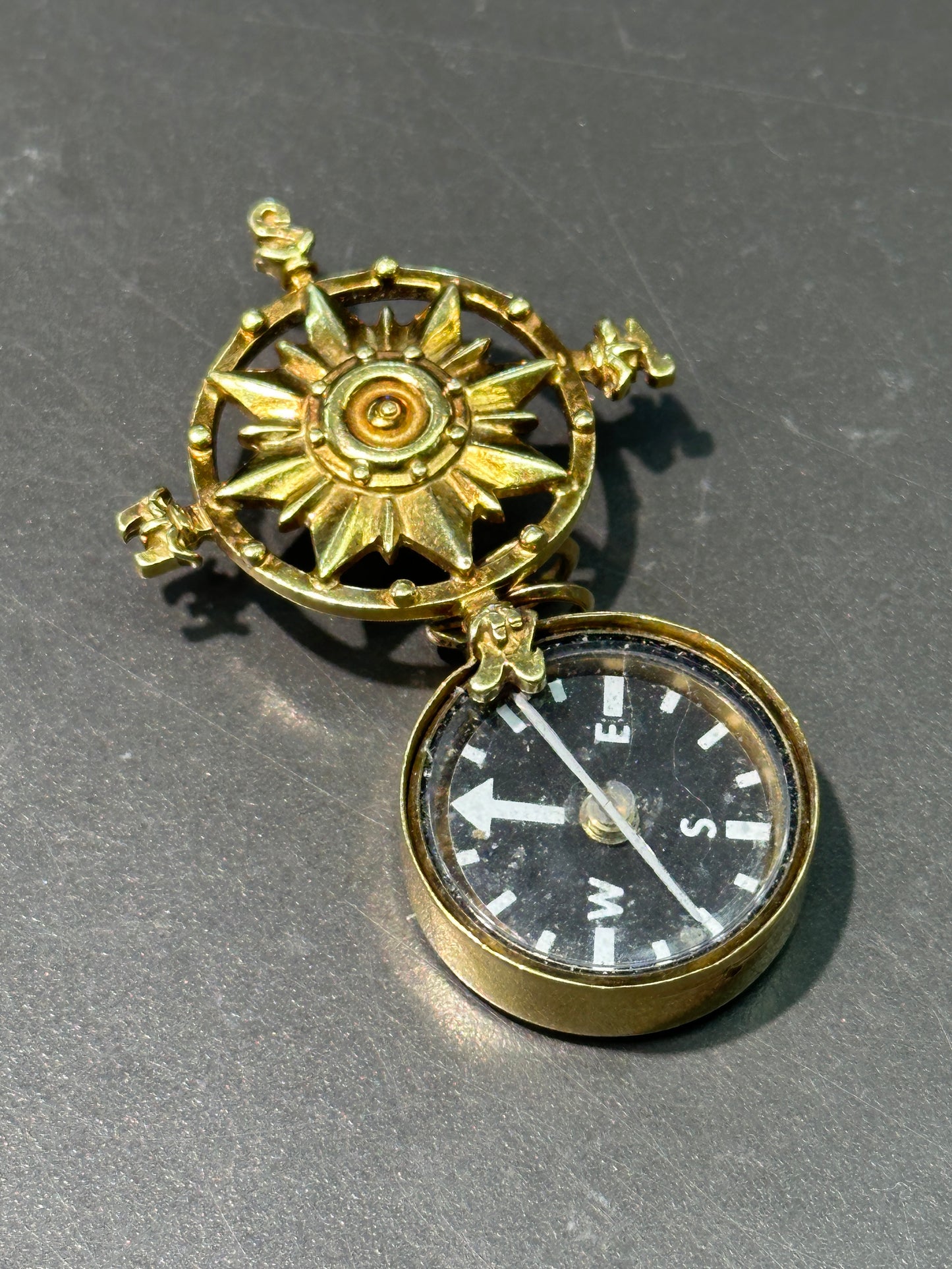 复古 18K 金工作罗盘吊坠