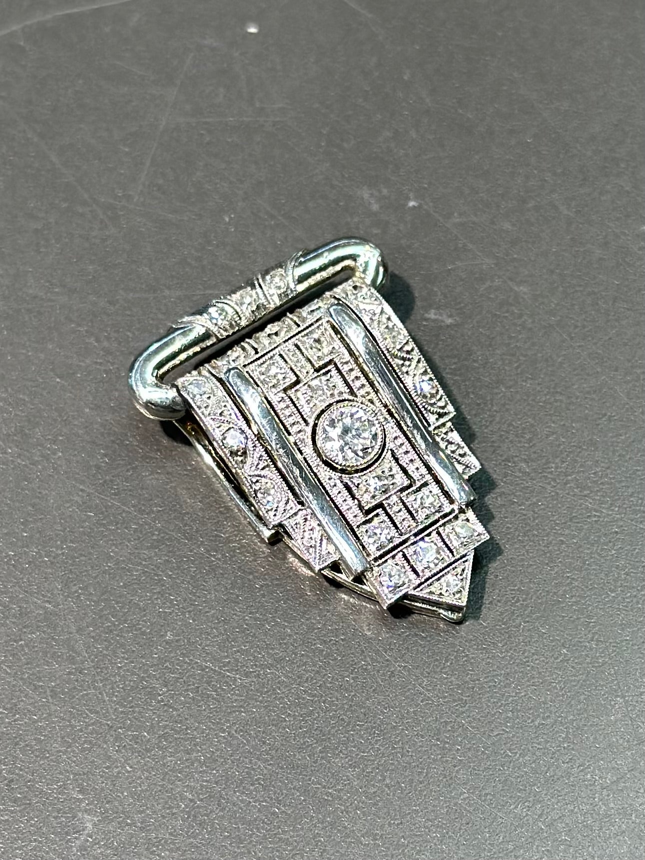 装饰艺术 18K 金钻石礼服夹式胸针