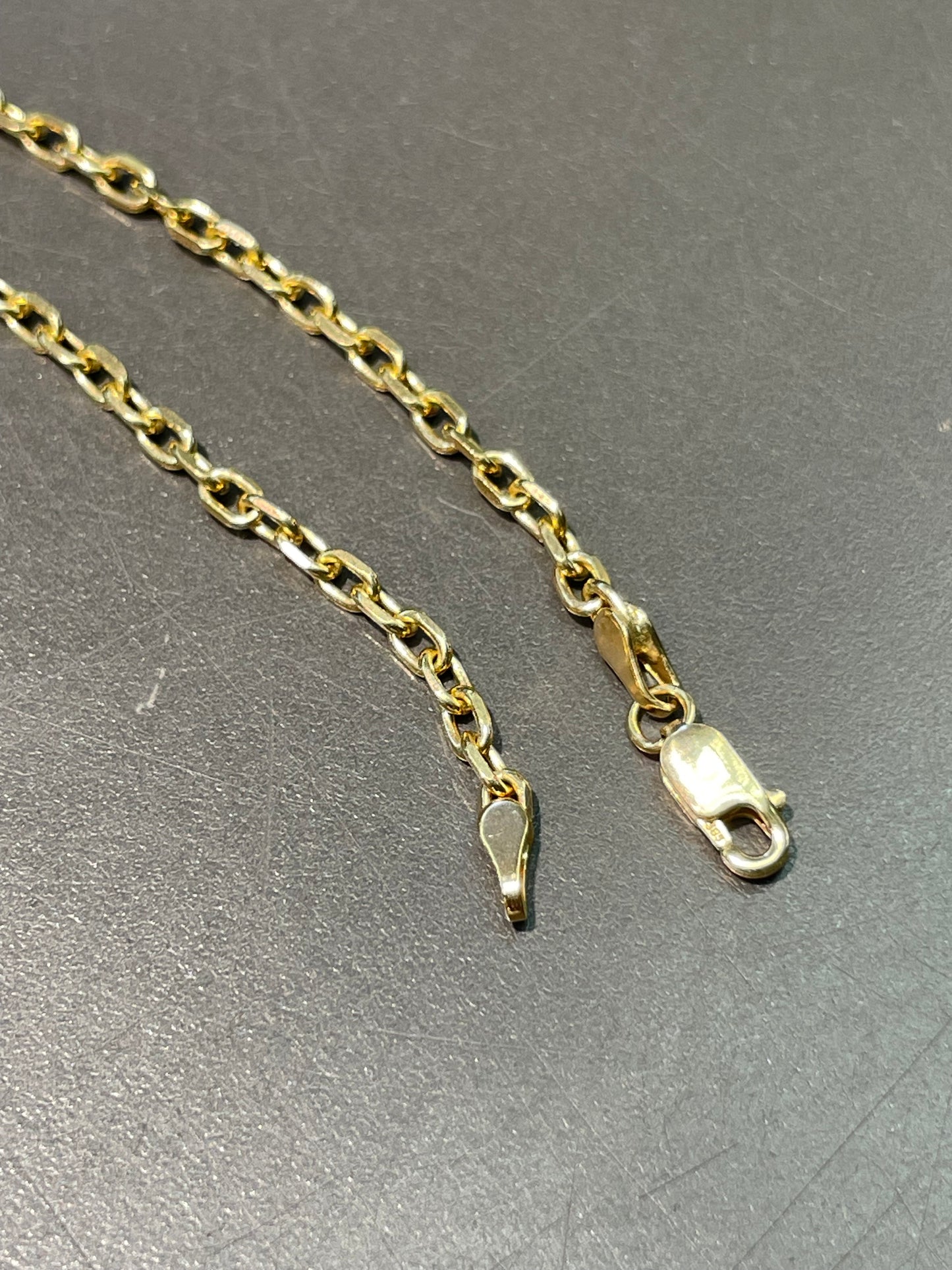 14K Gold 2.5 mm Cable Chain Necklace