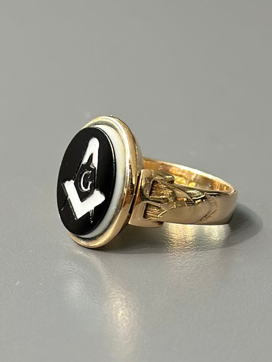 Vintage 14K Gold Onyx Mason Ring SZ 11