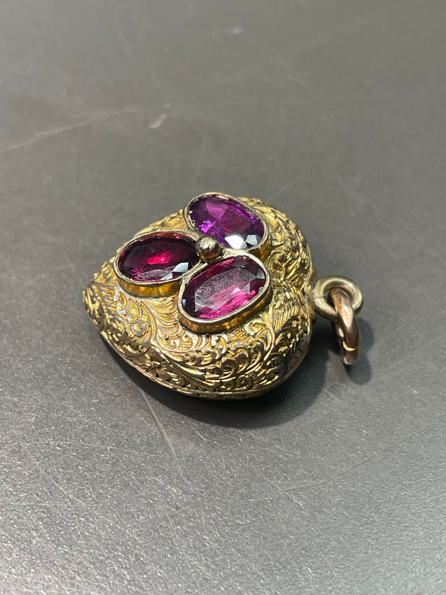 Antique Victorian 14K Yellow Gold Rhodolite Garnet Puffy Heart Pendant