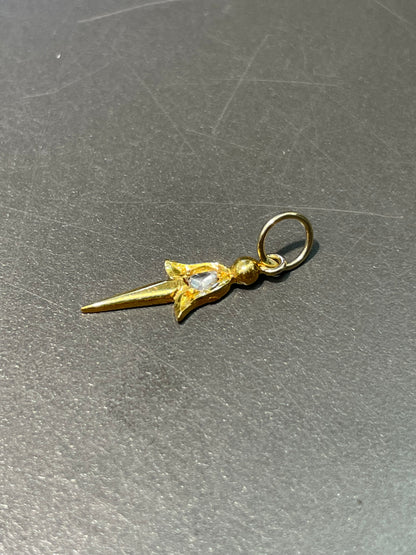 Antique 18K Yellow Gold 0.05 CTW Diamond Motif Charm