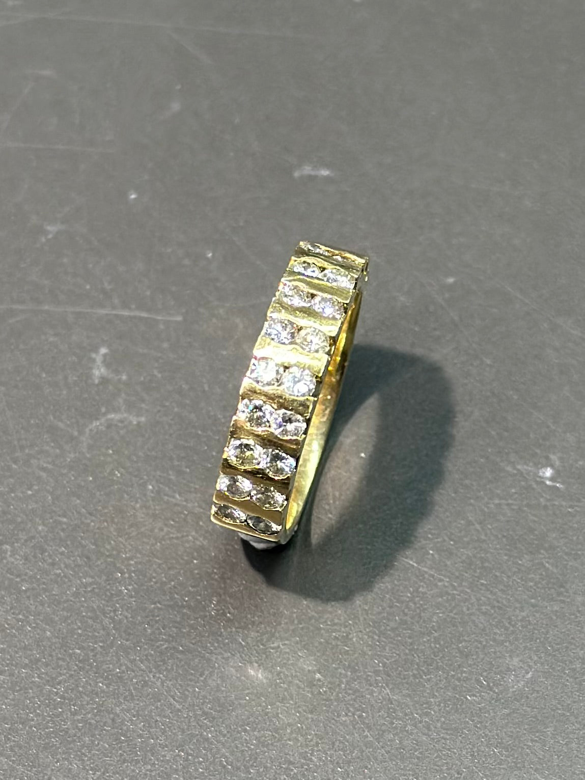 14K Gold Diamond Band Ring SZ 6