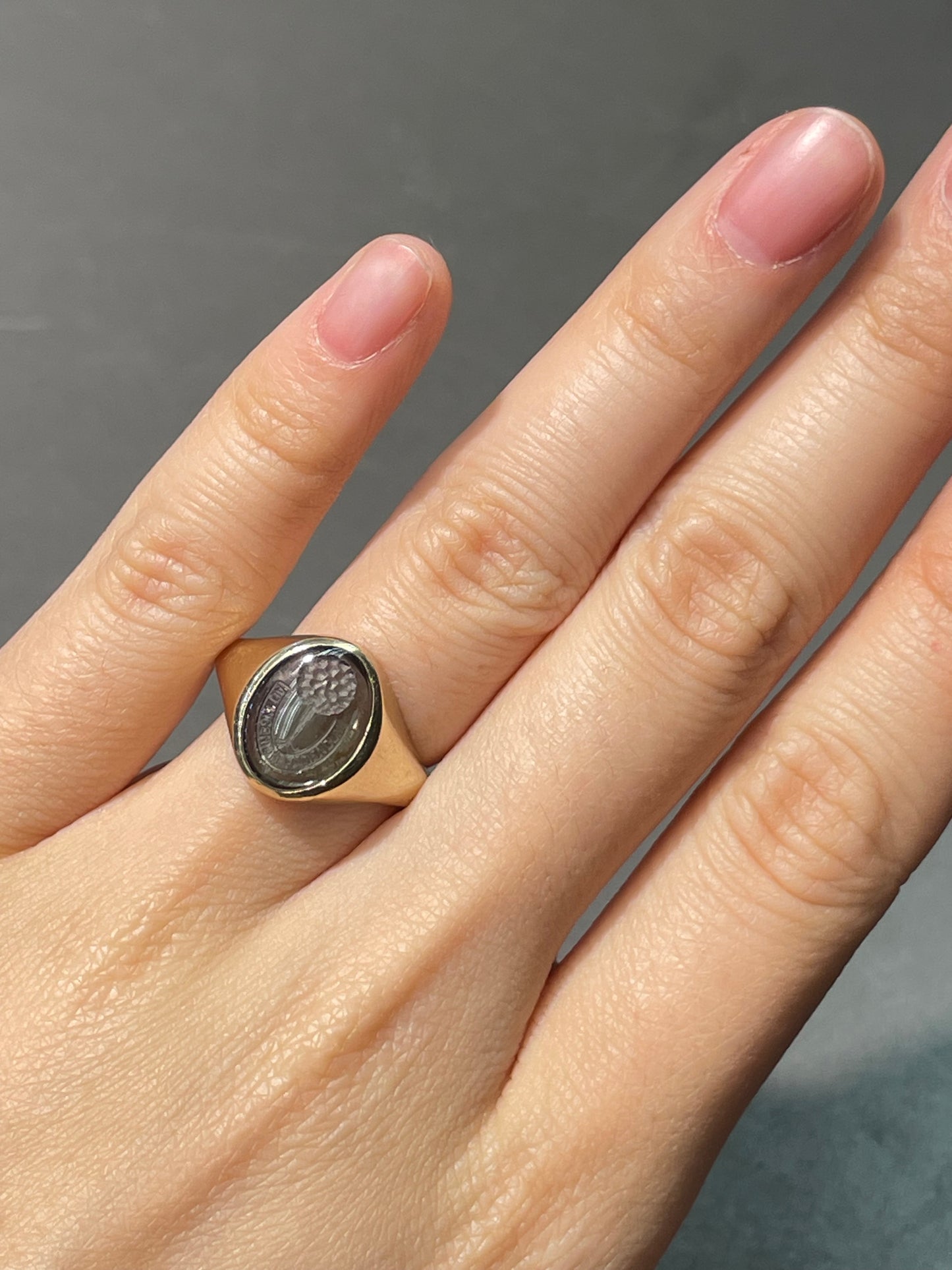 Vintage 10K Gold Intaglio Signet Ring
