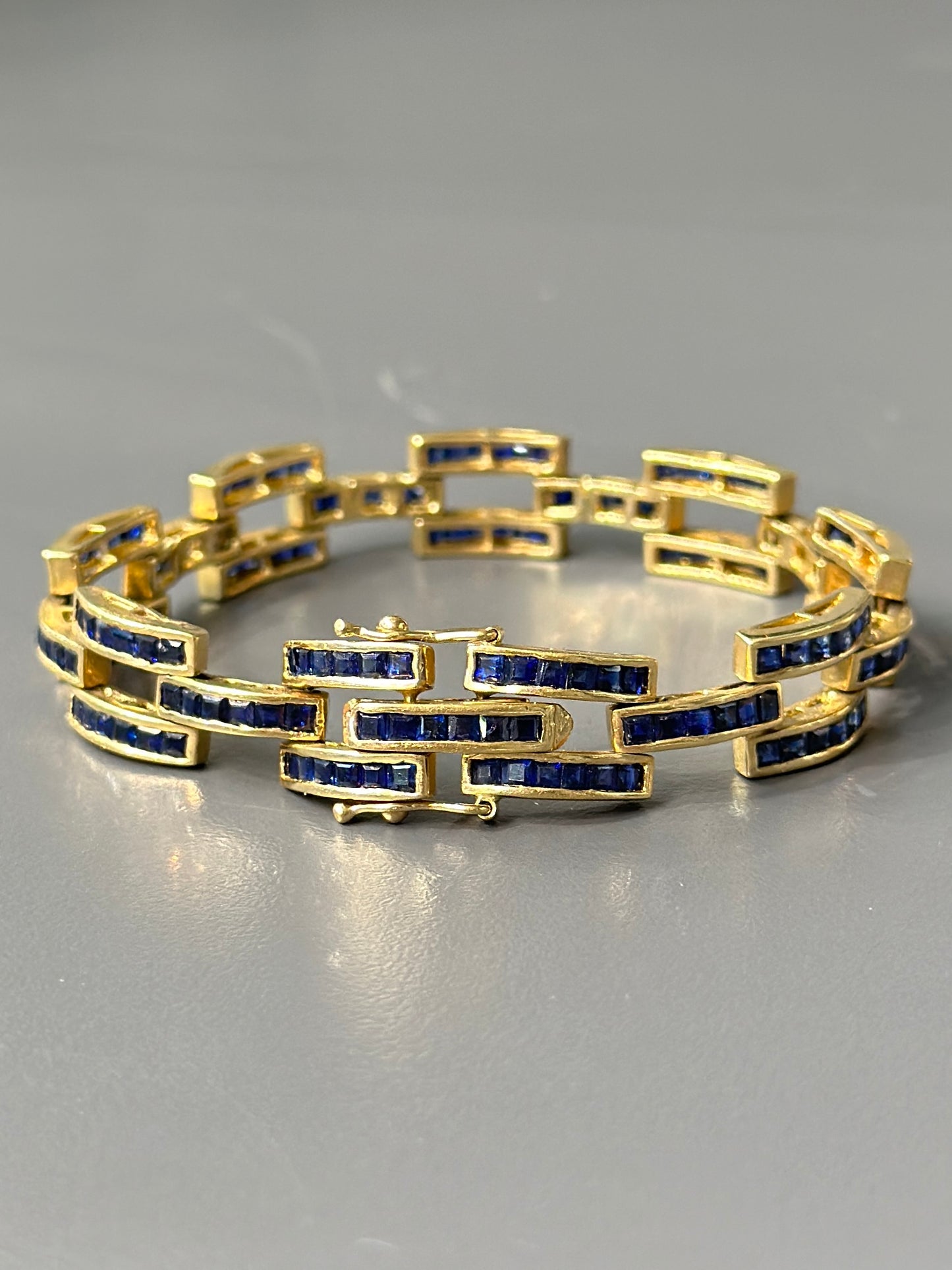 Vintage 14K Gold Natural Sapphire Woven  Bracelet