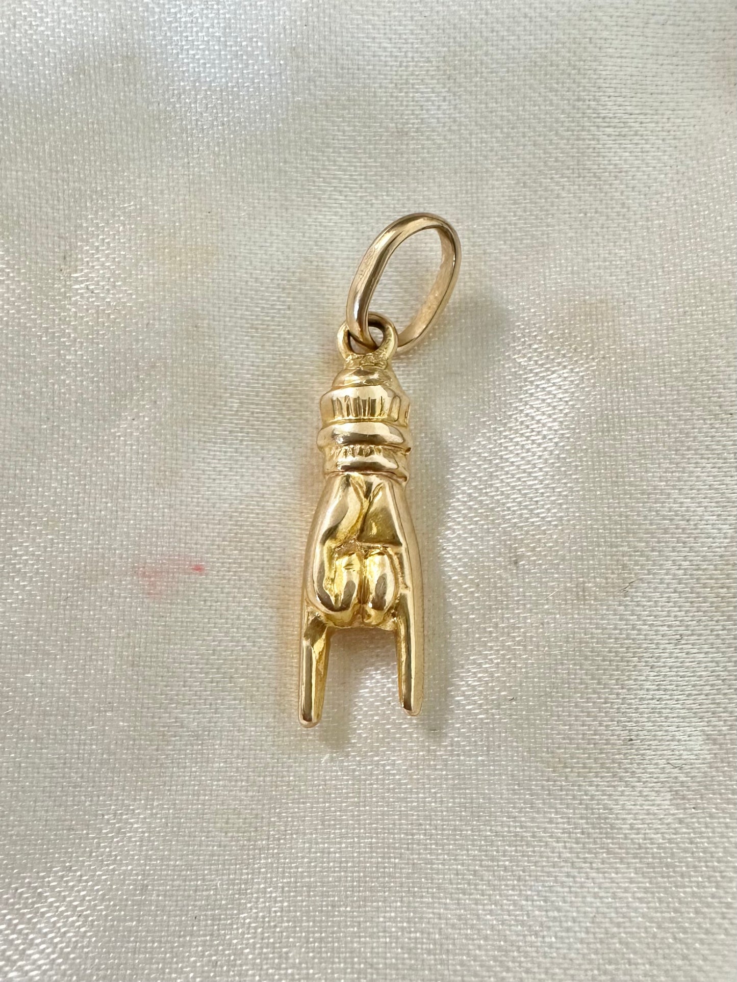 Vintage 18K Gold Rock and Roll Arm Charm