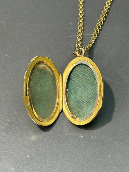 Pendentif médaillon étrusque victorien en or 14 carats