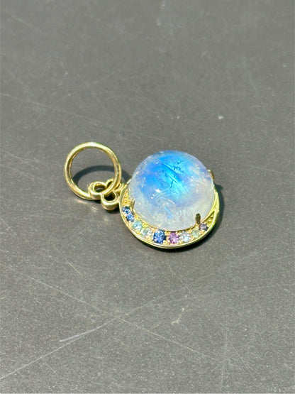 18K 黄金月光石蓝宝石新月吊坠