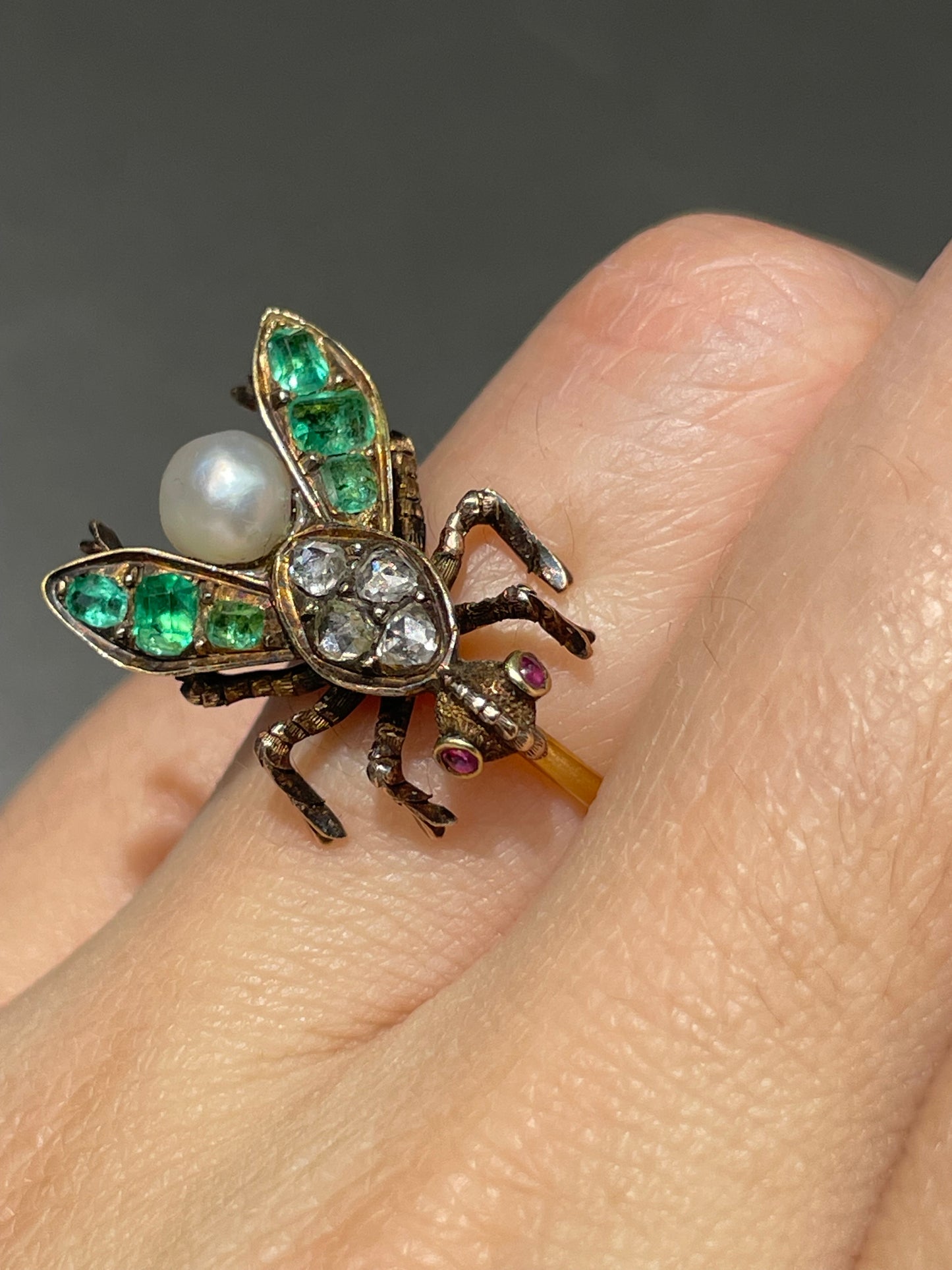 Antique 14K Yellow Gold Emerald Ruby Diamond Bug Ring