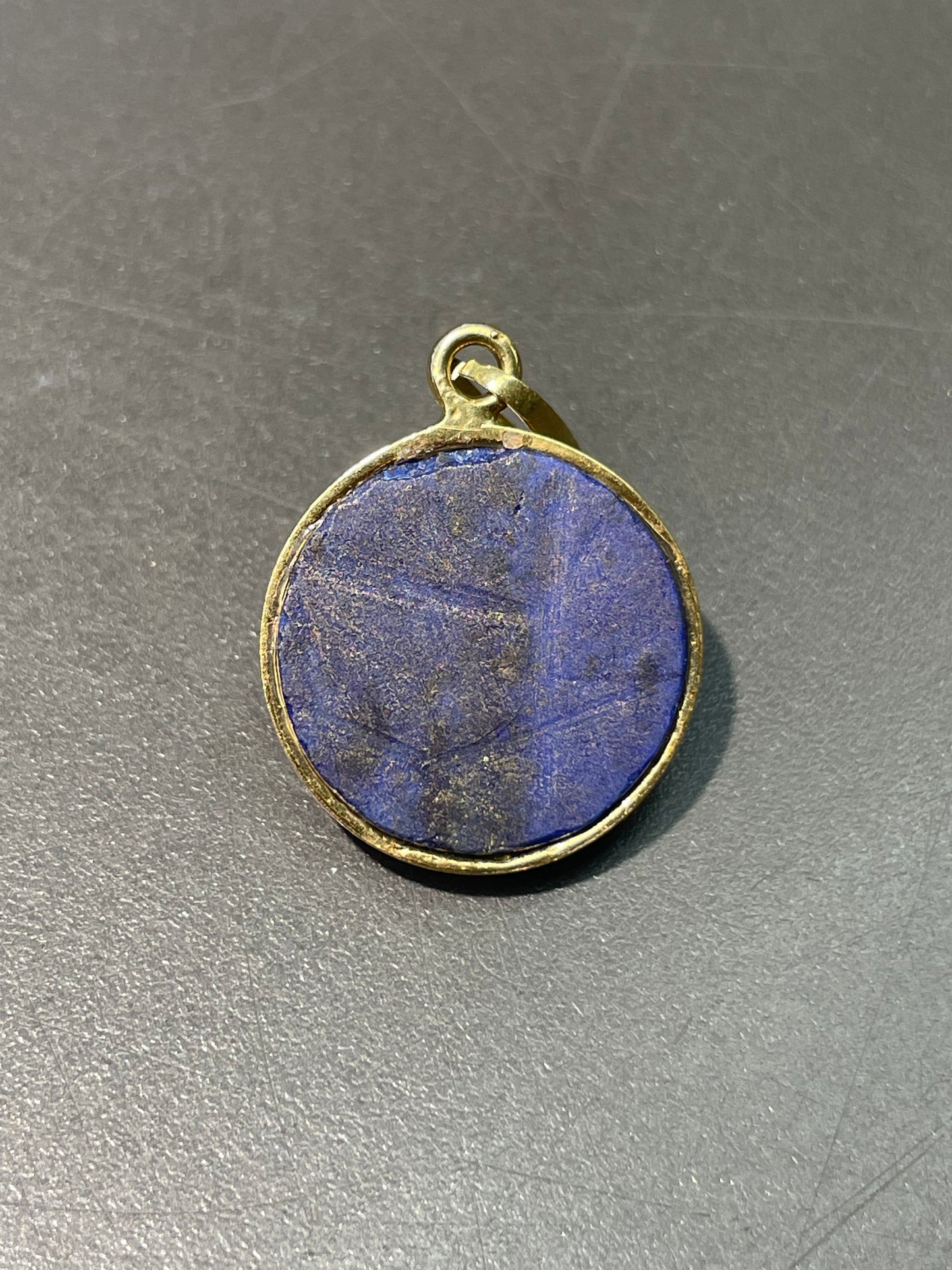 Vintage 18K Yellow Gold Lapis Lazuli Sun Man Carved Charm Pendant