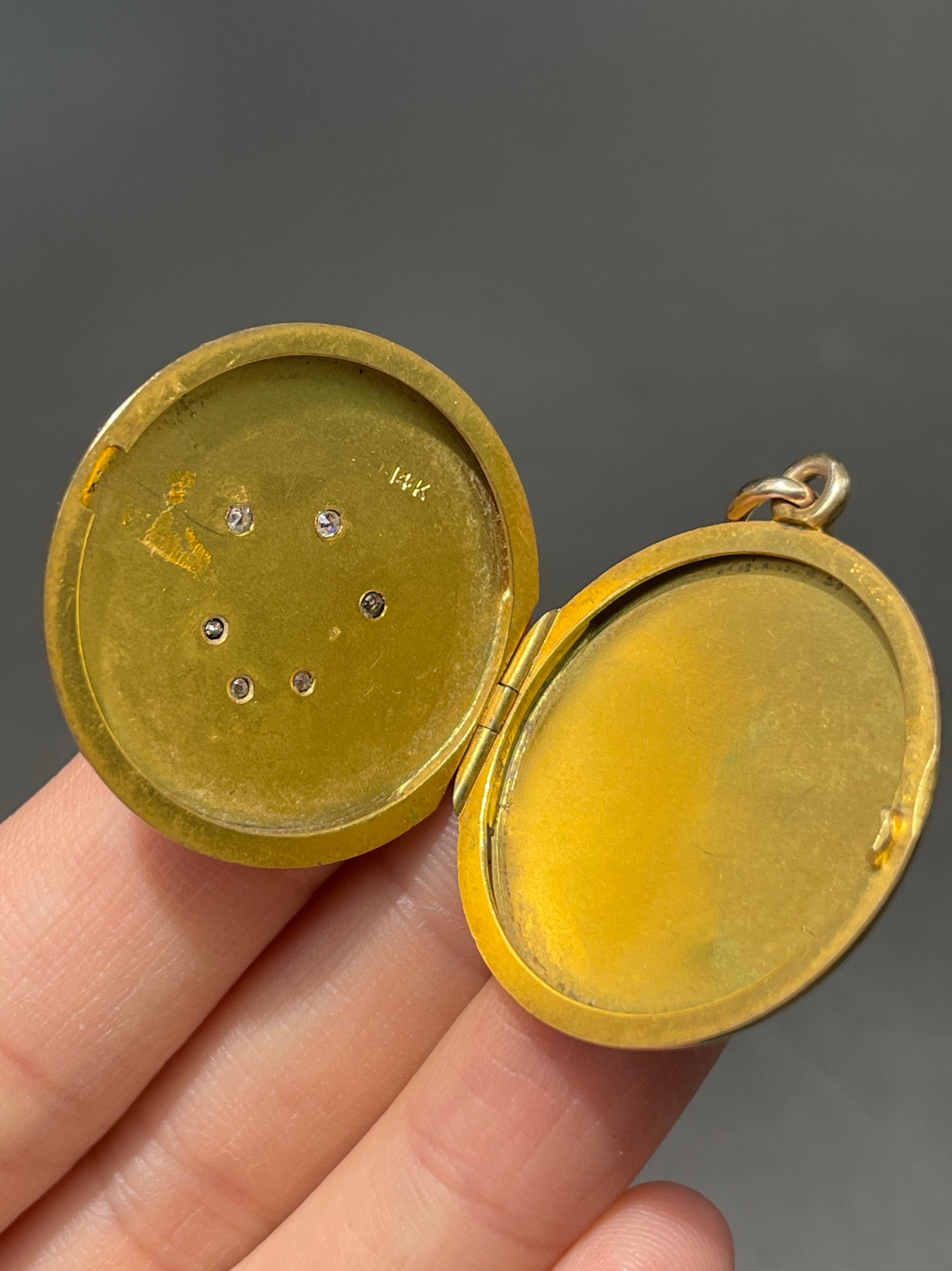 Antique 14K Gold 0.18 CTW Diamond Fleur De Lis Locket Pendant