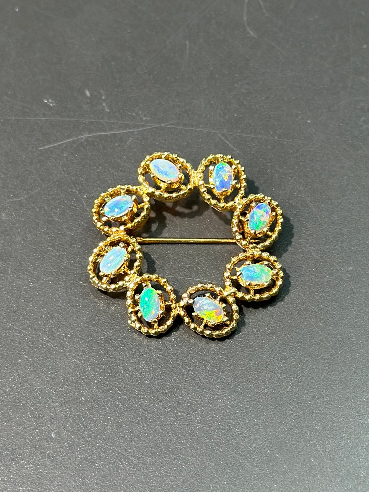 复古 14K 金蛋白石圆形胸针