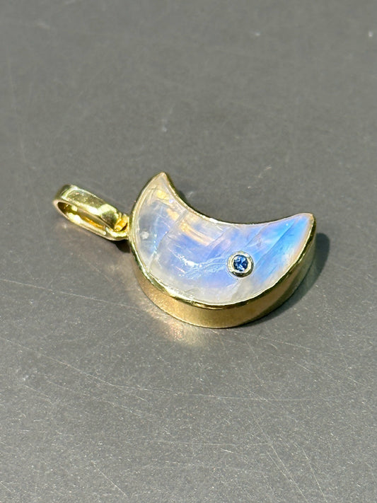 18K 金月光石蓝宝石新月吊坠