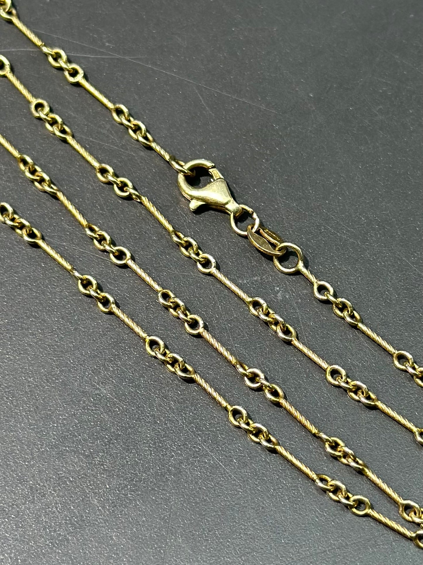 Collier chaîne en corde torsadée en or 14 carats