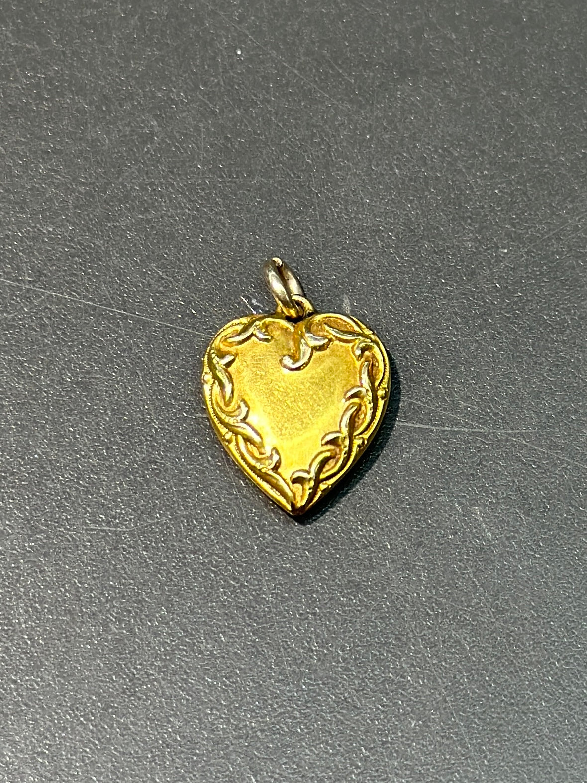 Art Nouveau 14K Yellow Gold Heart Charm