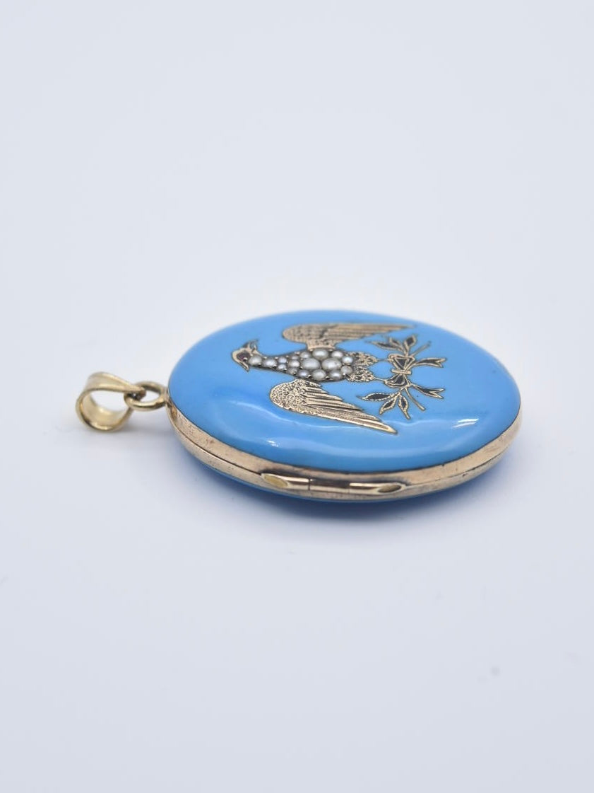 Médaillon pendentif aigle en perles de graines d'émail en or victorien 14 carats