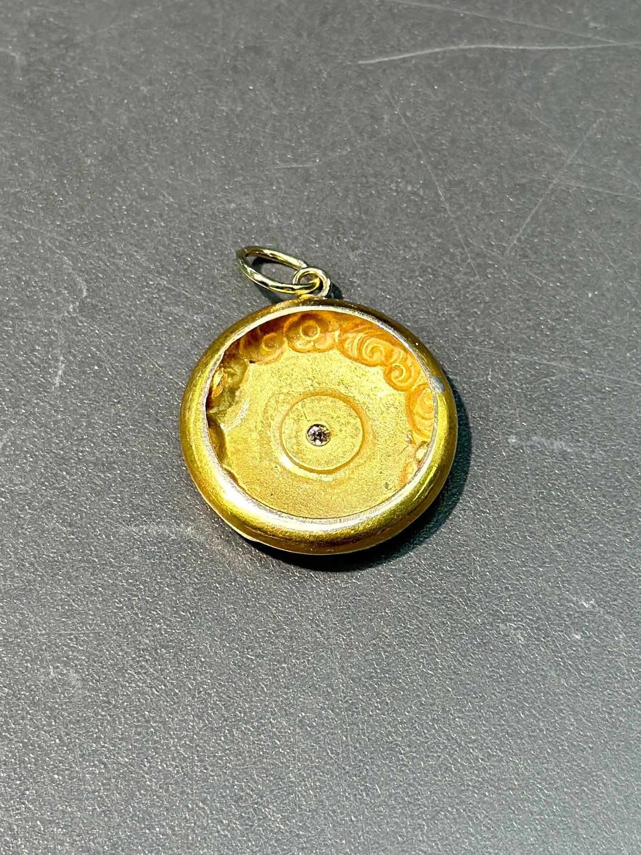 Victorian 14K Gold Motif Starburst Circle Charm