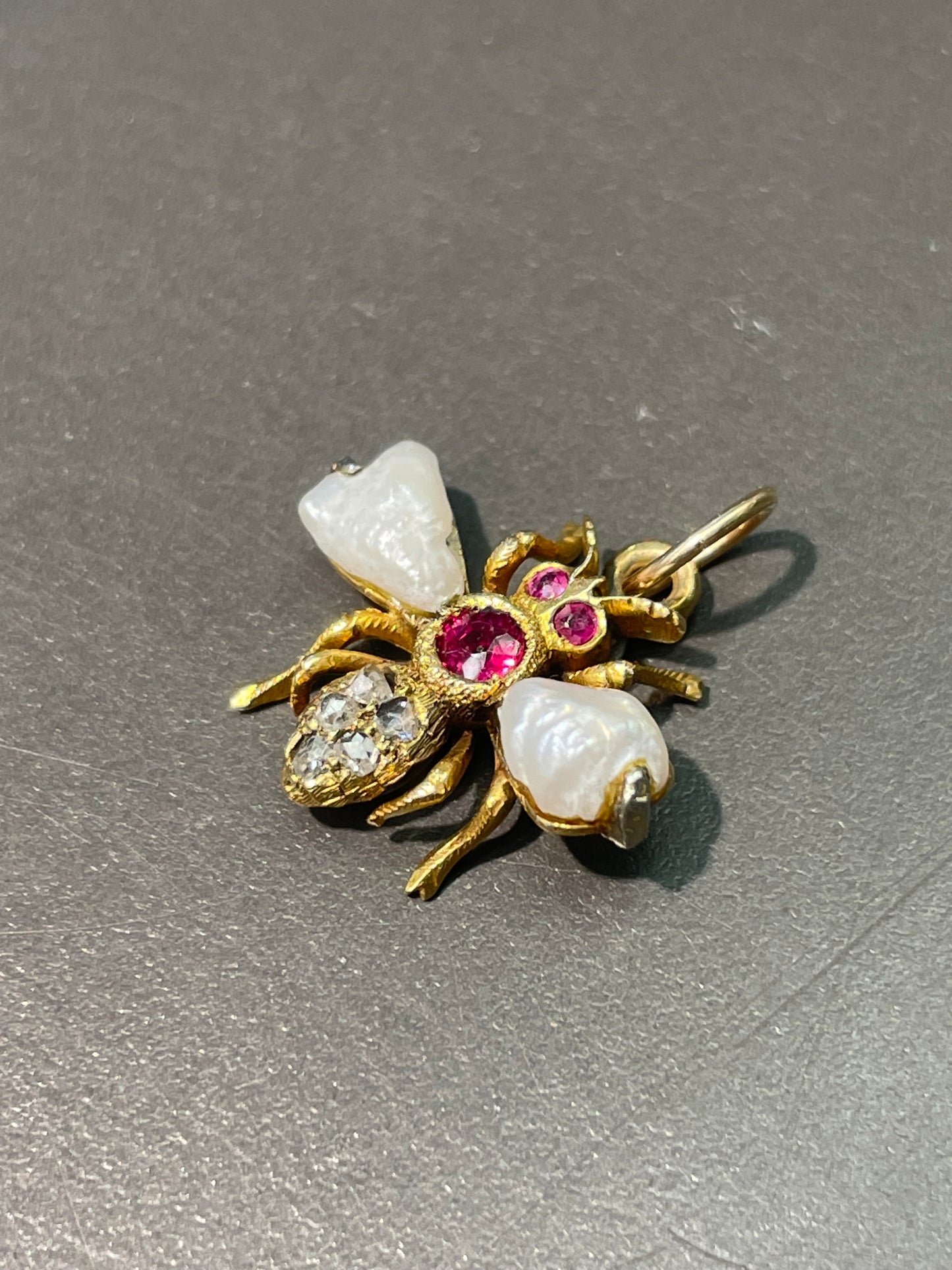 Antique 18K Gold 0.05 CTW Diamond Ruby Bee Charm