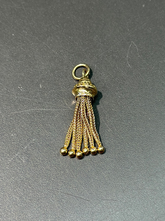 14K Hold Tassel Pendant